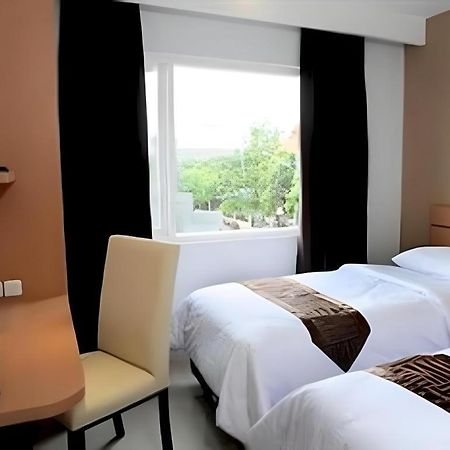 Guest House Nozz Semarang Exterior photo