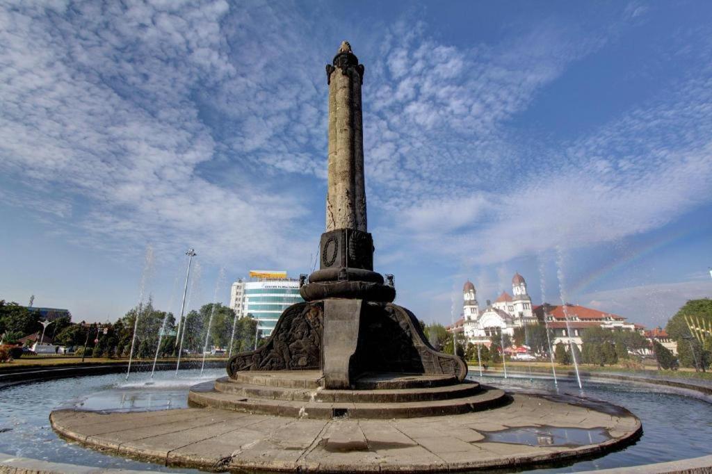 Guest House Nozz Semarang Exterior photo